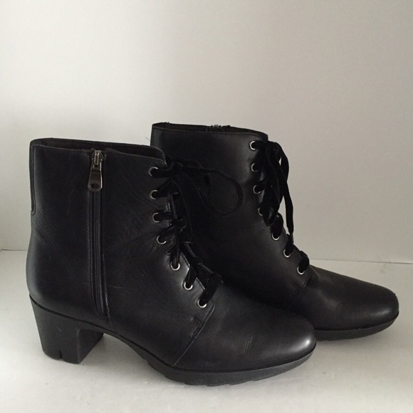 Munro Women Brittie Ankle Boots Leather Booties Round Toe Velvet Laces 11.5M EUC - Picture 13 of 16